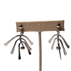 Vintage Avon Silver-Tone  Dangle Hammered  Layered Mobile Clip On Earrings